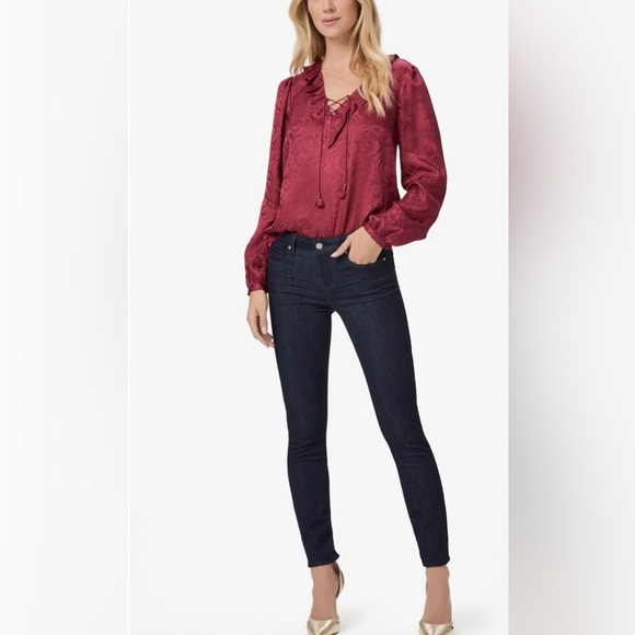 Paige $299 Ilara Jacquard 100% Silk Top Ruffle V-Neck Long Sleeve In Berry Jam - Picture 2 of 11